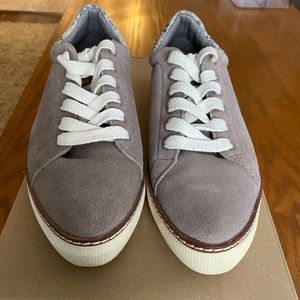 Liebeskind Berlin Gray Suede Sneaker Women's 37 EUR (6.5 US) Snakeskin Accent